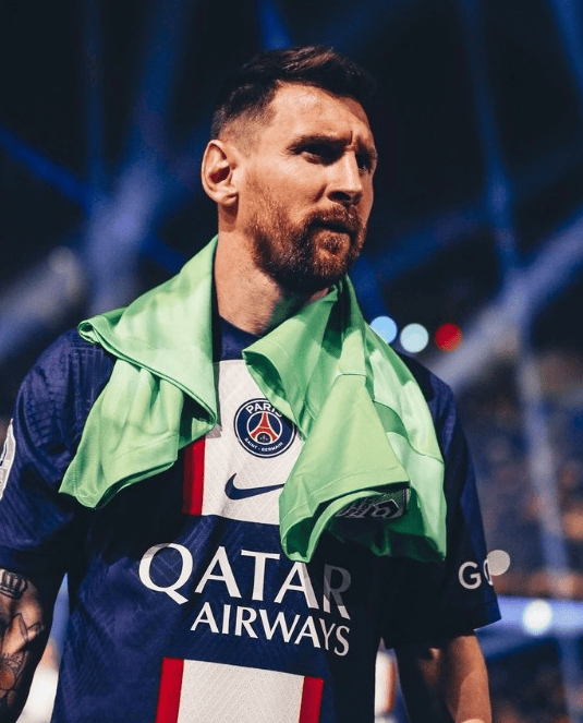 恭喜梅西！法甲官方致敬！尽显球王牌面，大巴黎发声，恩怨和解