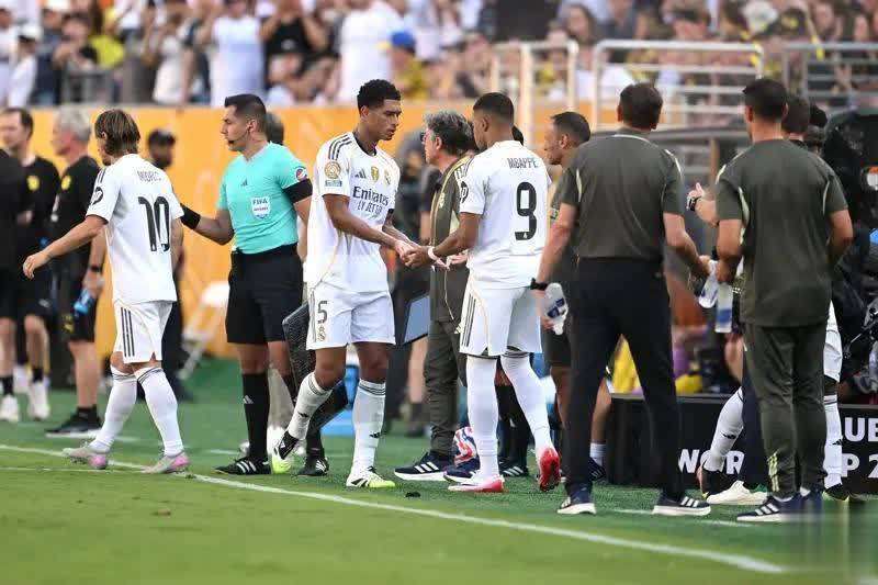 世俱杯四强出炉：姆巴佩破门将战旧主巴黎，德甲双雄告别